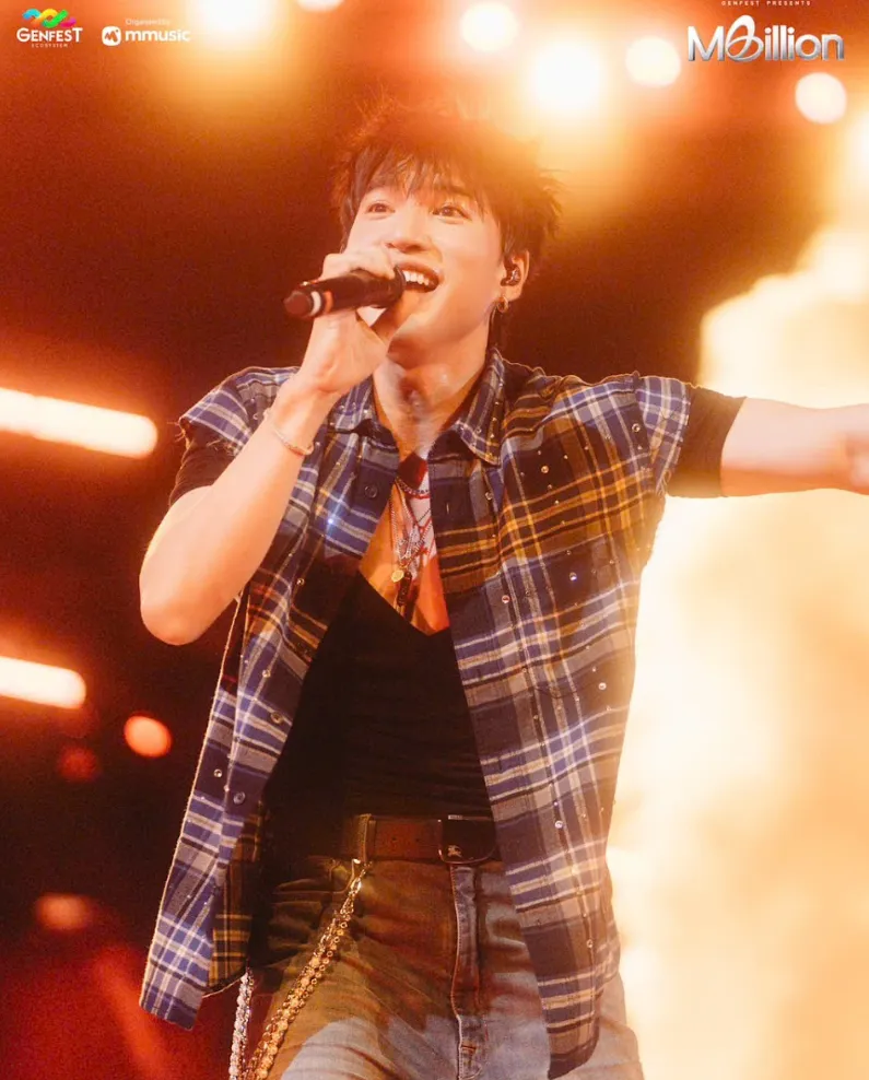 Screenshot 2025-11-23 235257