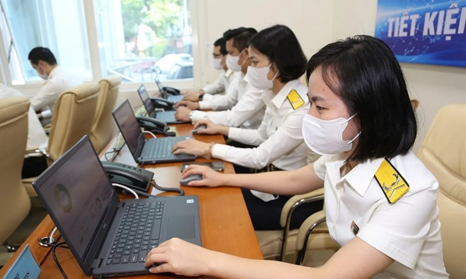 Khẩn trương hỗ trợ người nộp thuế bị tổn thất do bão lũ