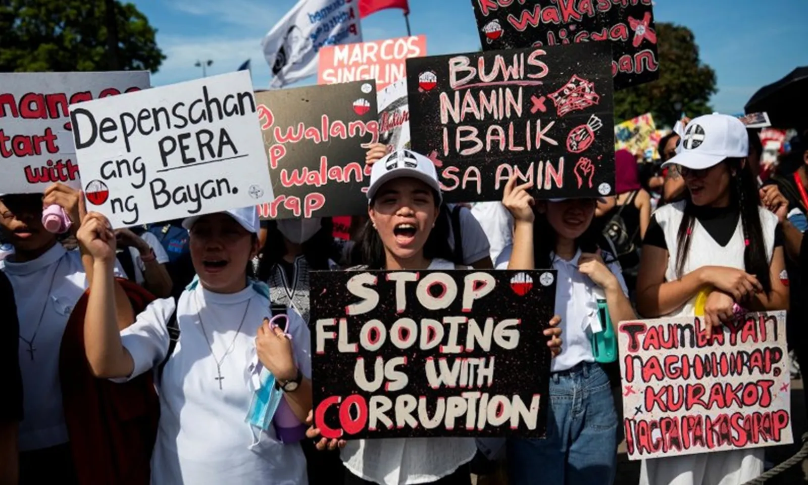 Philippines đóng băng 200 triệu đô la tài sản tham nhũng liên quan đến dự án kiểm soát lũ lụt 