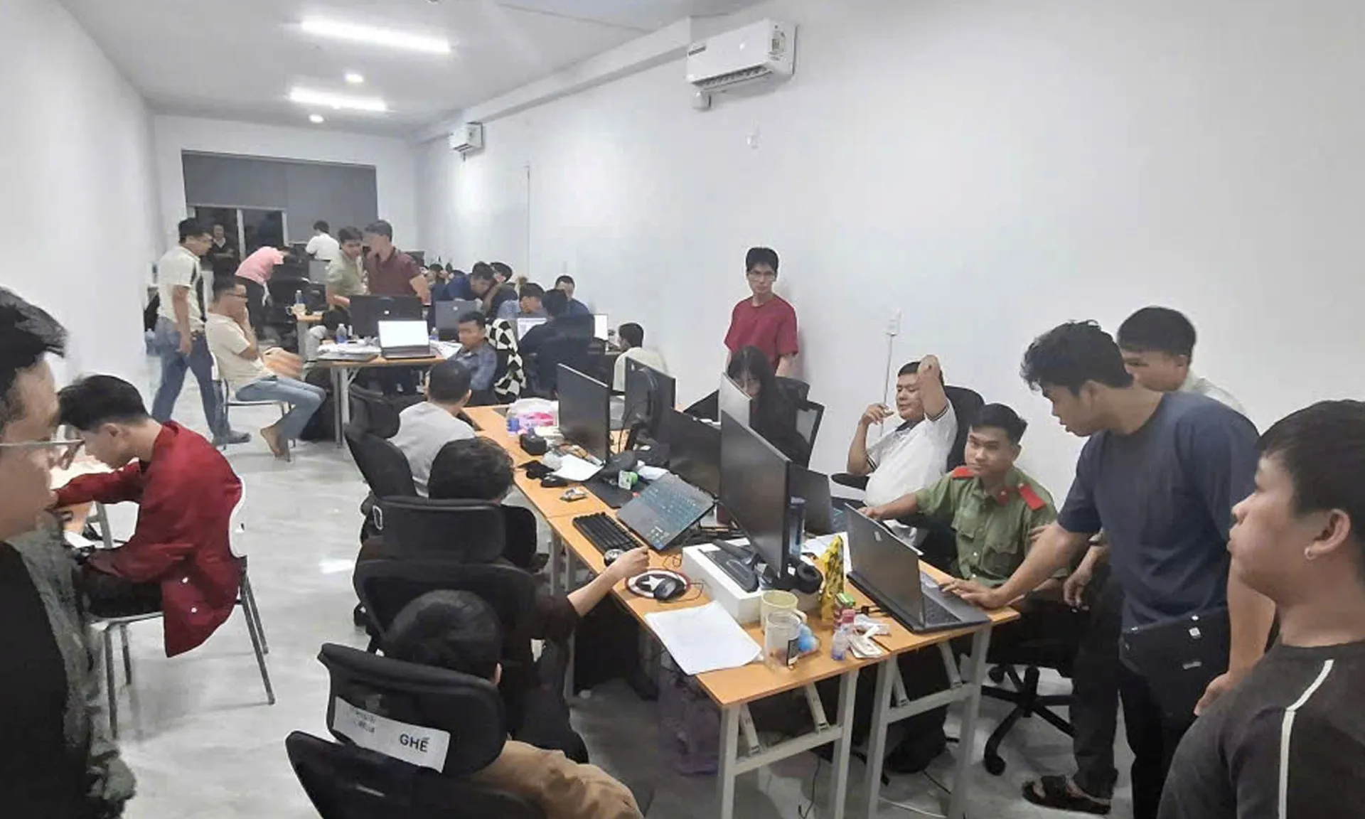 Đường dây lập trình, nâng cấp, bảo trì website cờ bạc núp bóng công ty công nghệ