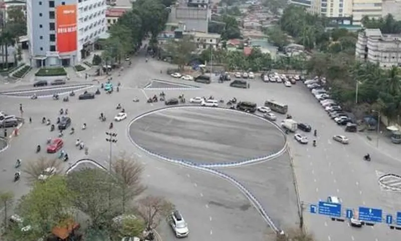 Hà Nội cấm xe máy xăng trong vành đai 1 từ 2026