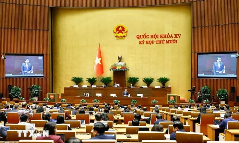 Quốc hội thảo luận dự án Luật Tiết kiệm, chống lãng phí