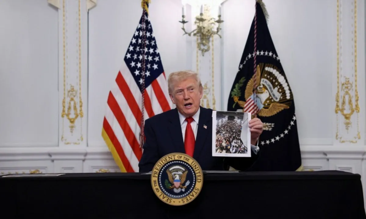 2025-11-28t001128z151950780rc2b5iaxxmr0rtrmadp3usa-thanksgiving-trump-1764307520421743185441