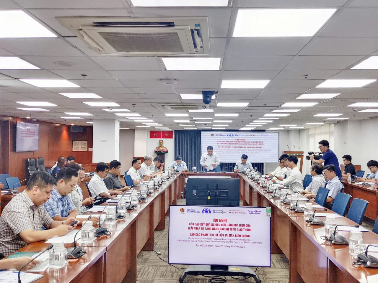 Hội nghị báo cáo kết quả nghiên cứu hiệu quả giải pháp hạ tầng an toàn giao thông và báo cáo phân tích dữ liệu tai nạn giao thông trên địa bàn TP.HCM