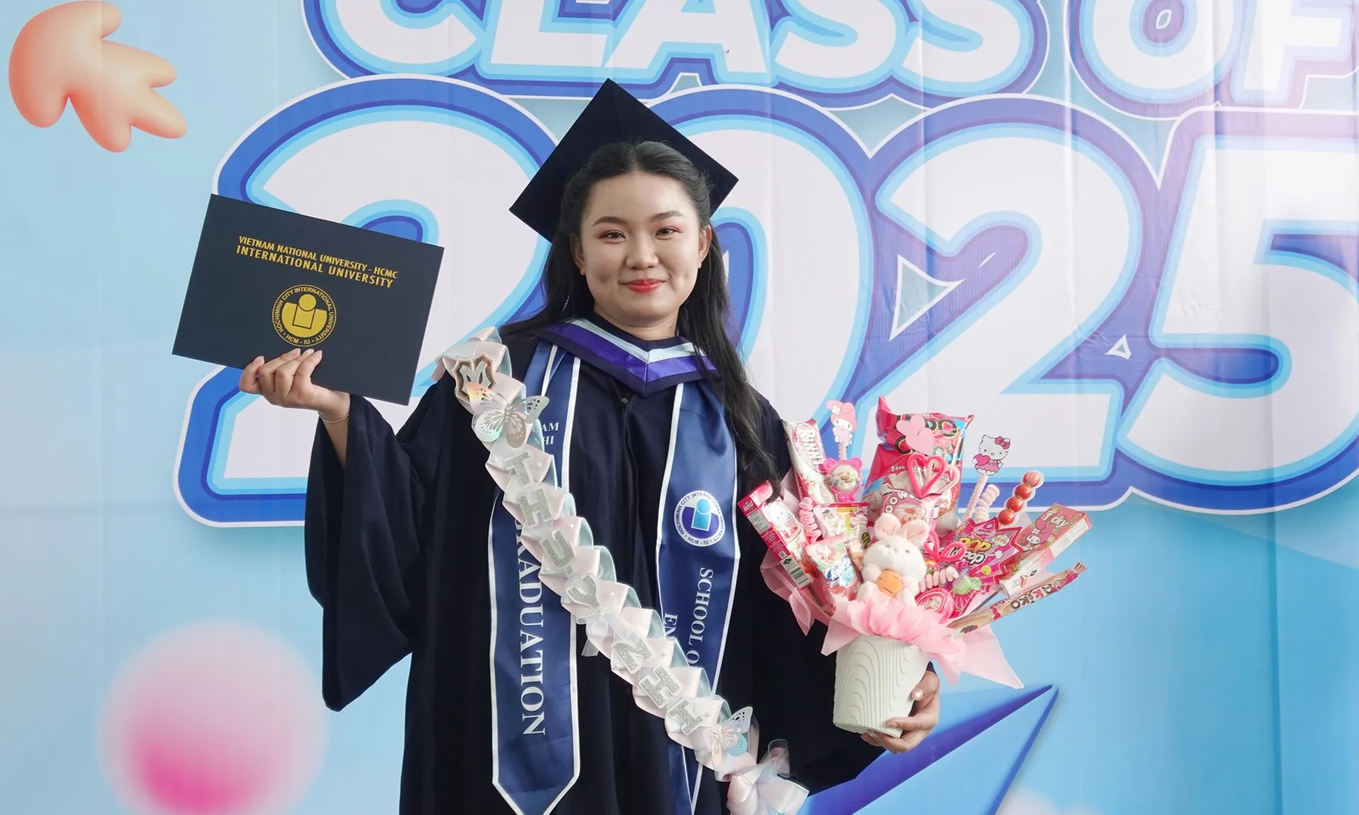 Hơn 1.800 tân kỹ sư, cử nhân, thạc sĩ, tiến sĩ trường Đại học Quốc tế tốt nghiệp năm 2025