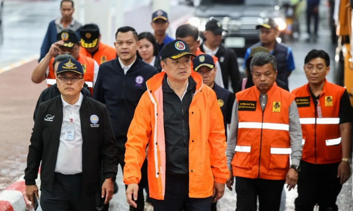 Thủ tướng Thái Lan xin lỗi, nhận toàn bộ trách nhiệm sau lũ khiến 145 người chết