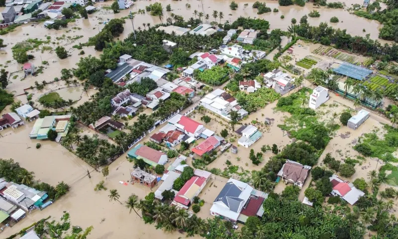 Bộ Y tế yêu cầu bảo đảm quyền lợi BHYT vùng mưa lũ 