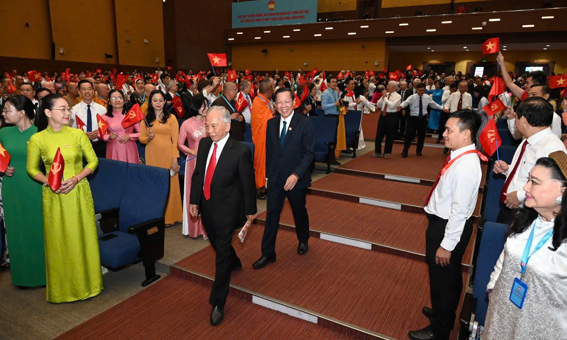 mat-tran-to-quoc-3011251