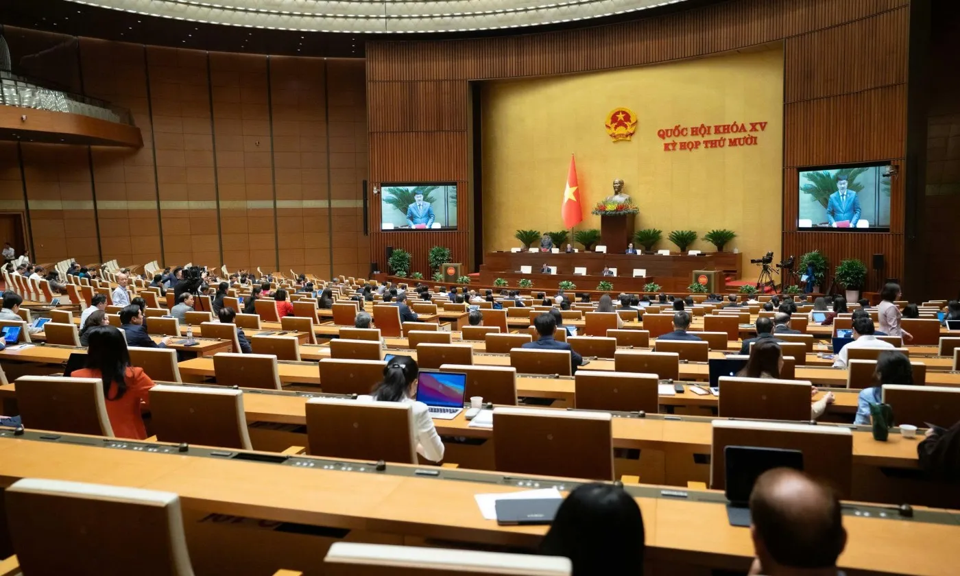 202511280831440389_z7270063030898_fd200443408708f920e26eabf55512ad