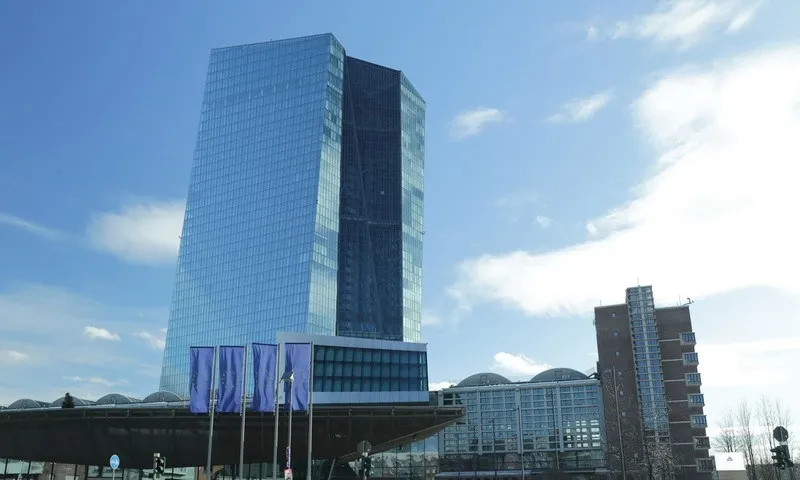 ECB từ chối cung cấp thanh khoản cho kế hoạch EU sử dụng tài sản Nga hỗ trợ Ukraine