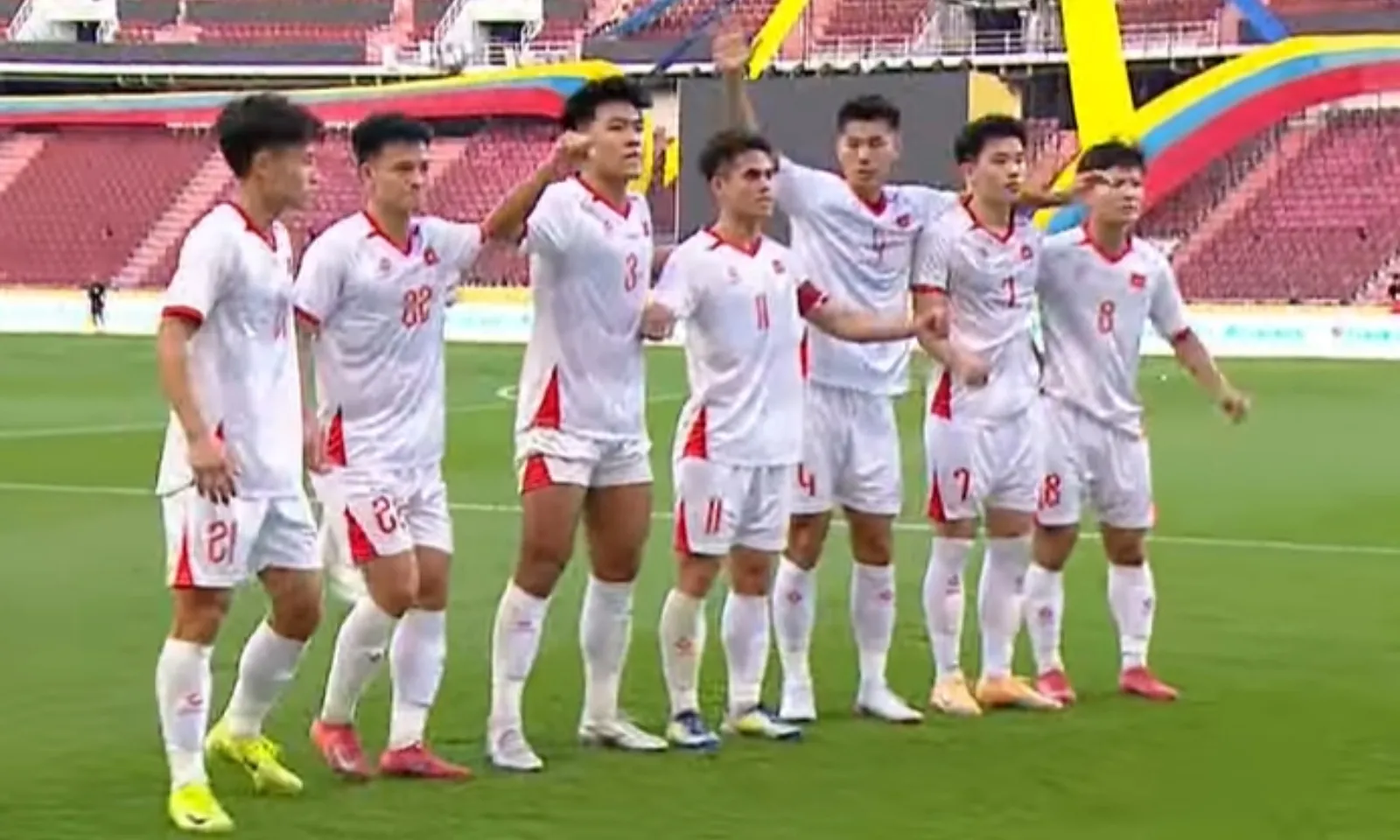 Kết quả U22 Lào 1-2 U22 Việt Nam: Người hùng Đình Bắc