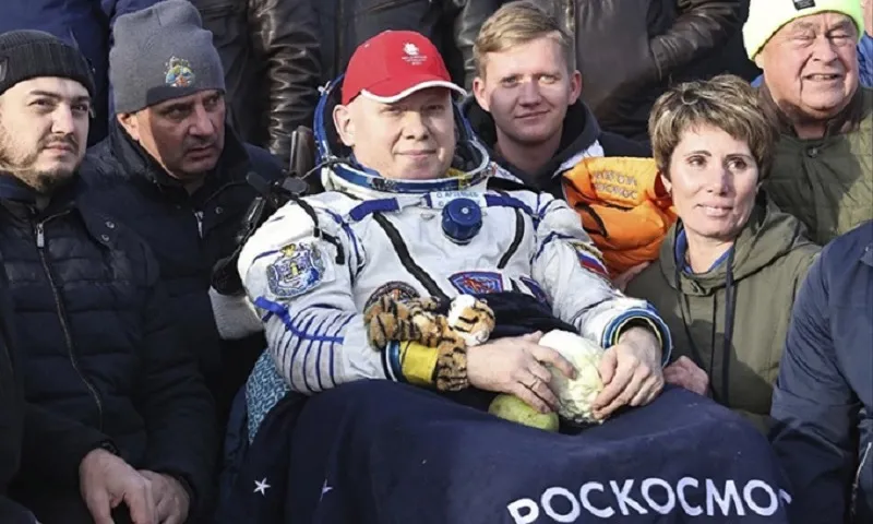 Cáo buộc vi phạm an ninh, một phi hành gia Nga bị loại khỏi chuyến bay đến ISS 