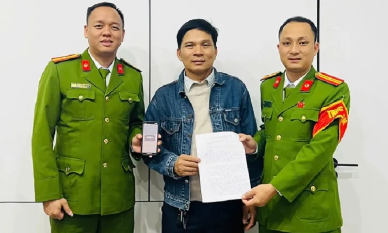 Quảng Trị: Một người dân trả lại 155 triệu đồng chuyển khoản nhầm