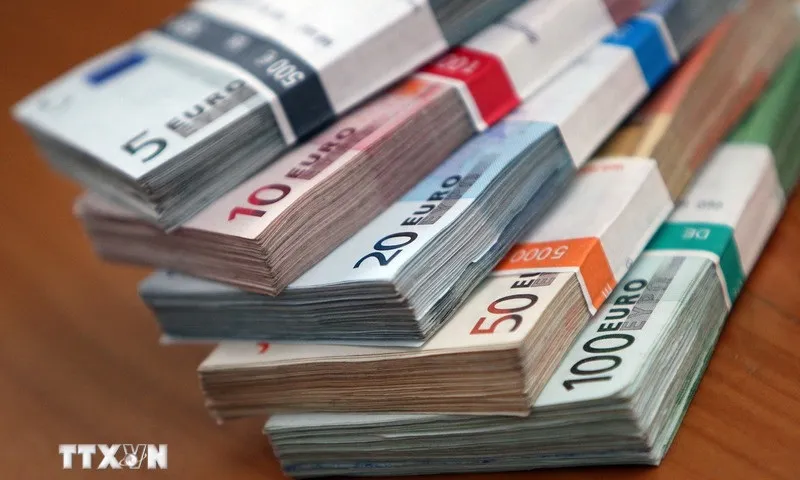 Quốc hội Đức thông qua gói cải cách thuế hỗ trợ ngành ẩm thực và người lao động