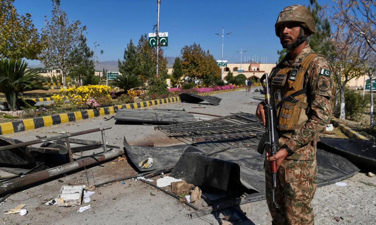 Đấu súng dữ dội tại biên giới Pakistan và Afghanistan