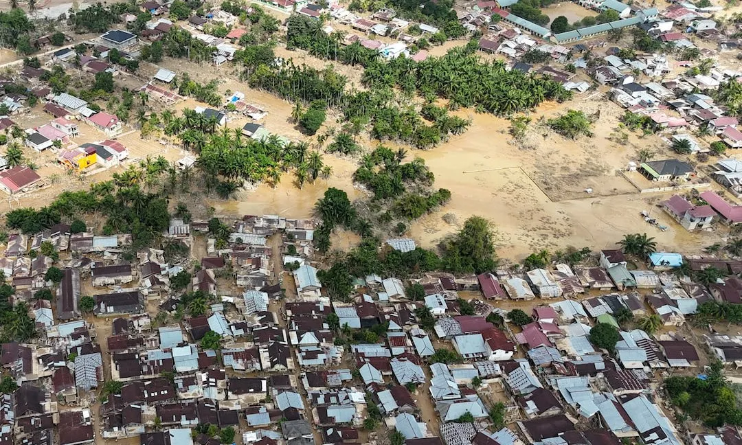 Gần 1.400 người chết và mất tích vì mưa lũ ở Indonesia