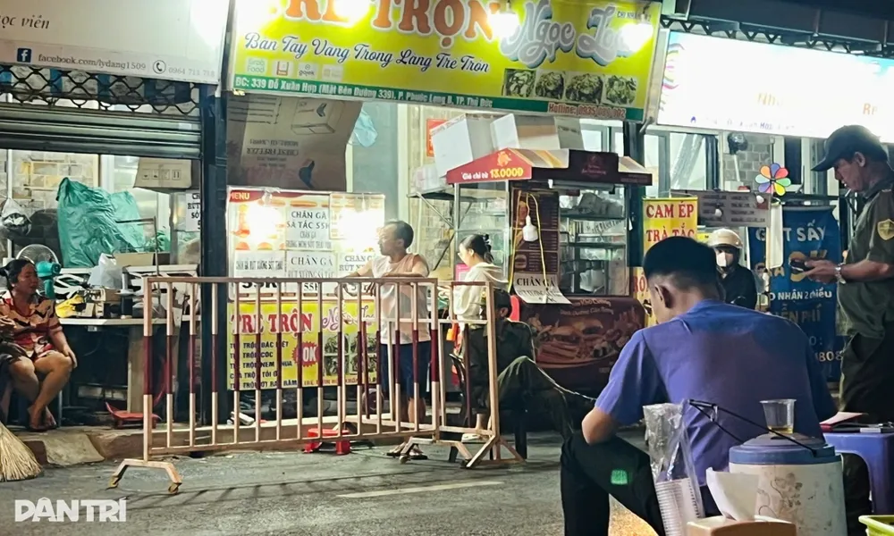 Tạm giữ tài xế xe ôm nghi đâm chết người sau khi xin nước đá