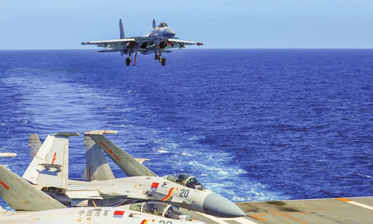 Nhật Bản triệu tập đại sứ Trung Quốc sau vụ khóa mục tiêu máy bay