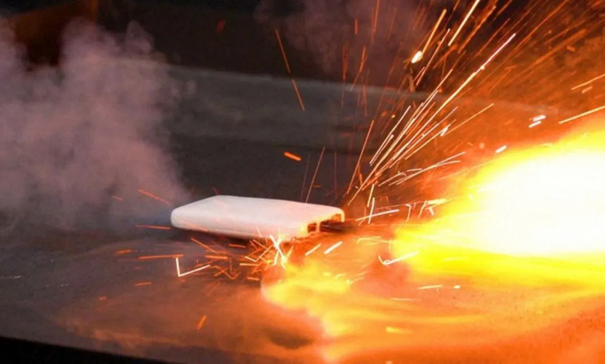 Sạc dự phòng lại cháy trong khách sạn Kyoto, 120 khách sơ tán