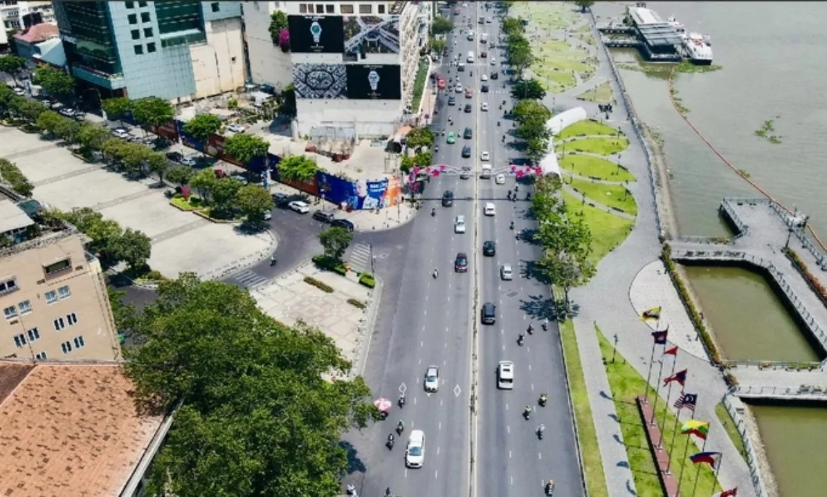 TPHCM làm 2 cầu đi bộ qua Tôn Đức Thắng, nối Nguyễn Huệ với bến Bạch Đằng