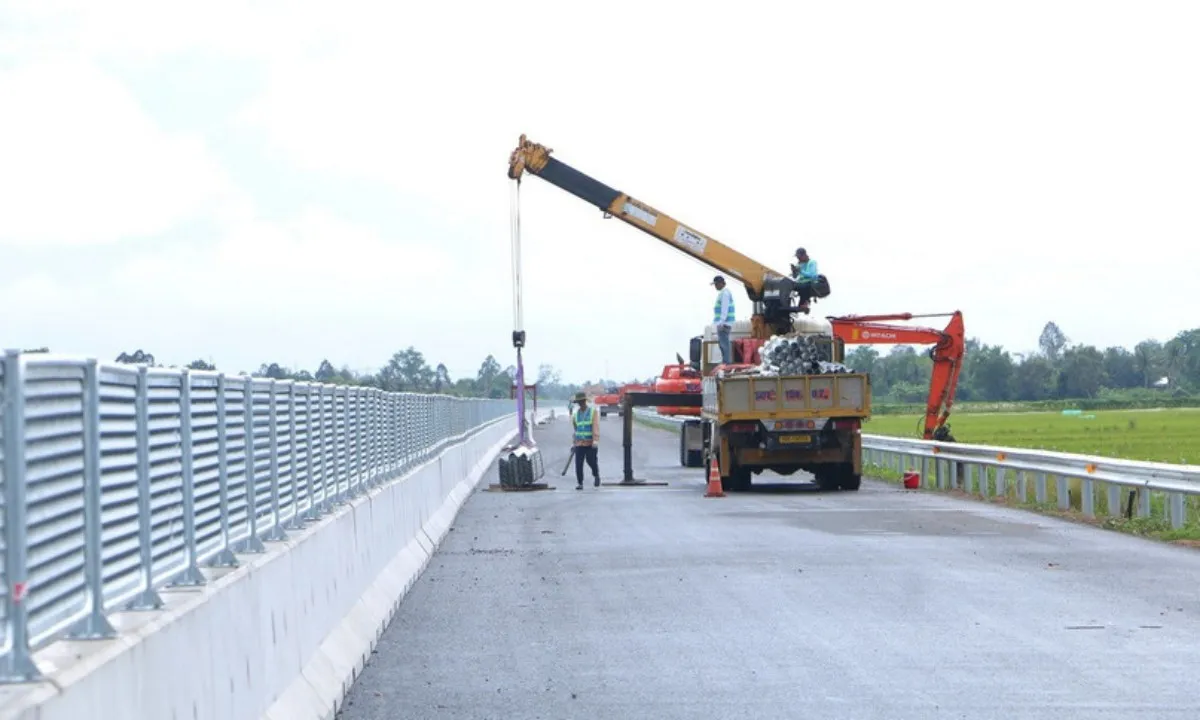 Ngày 19/12, hoàn thành, thông xe kỹ thuật 3.188km đường bộ cao tốc