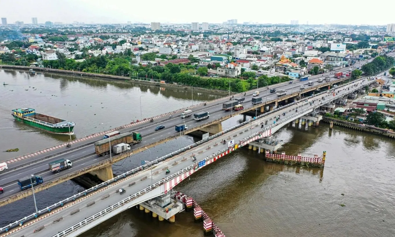 Hoàn tất kích nâng cầu Bình Phước 1, chuẩn bị thử tải và thông xe