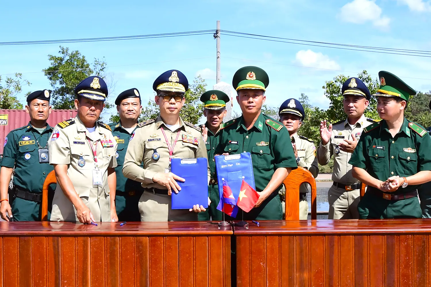 1-17659741487451434684859