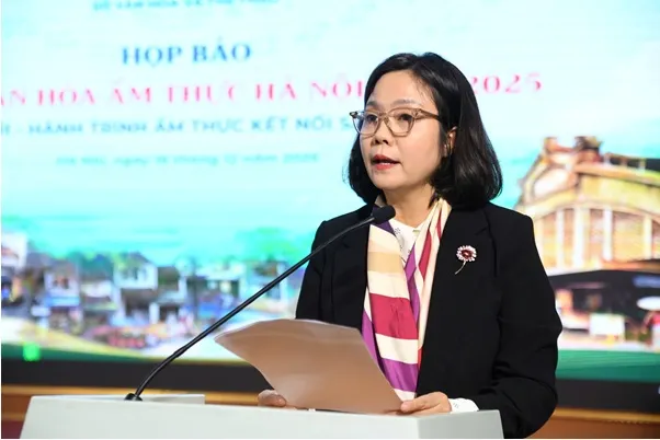 Bà Lê Thị Ánh Mai, Phó Giám đốc Sở Văn hóa và Thể thao Hà Nội phát biểu tại họp báo