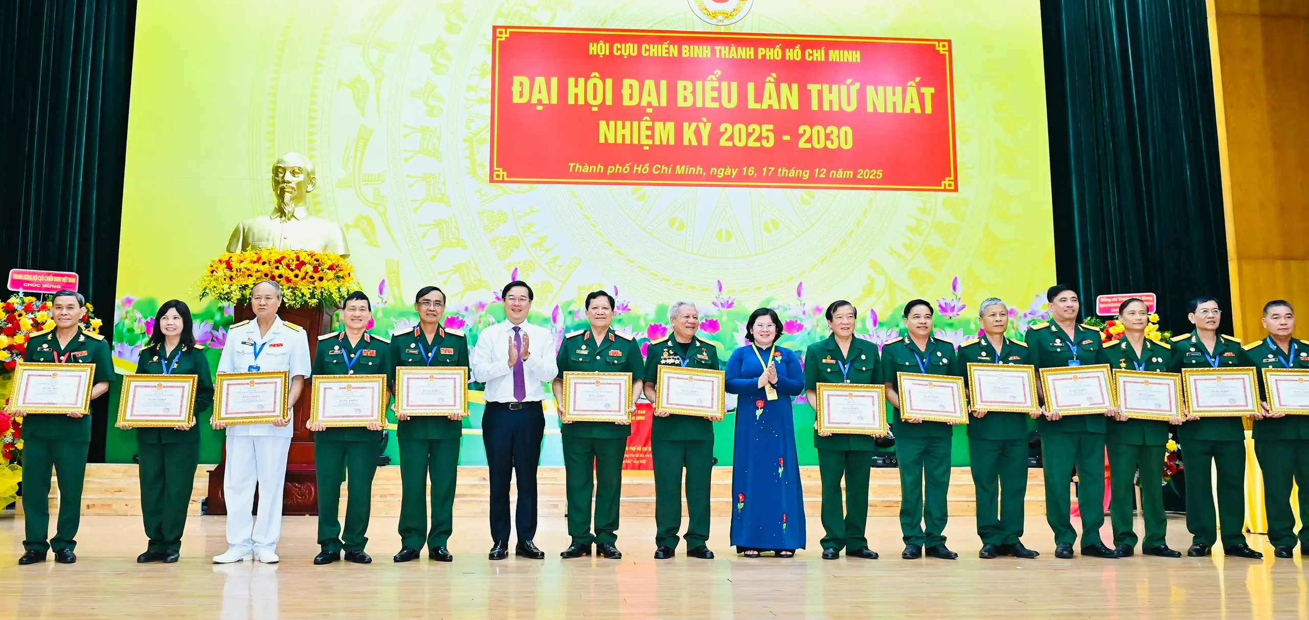 z7335778180725_5baee9a791733fa1ca0d7c1bd5d6b983