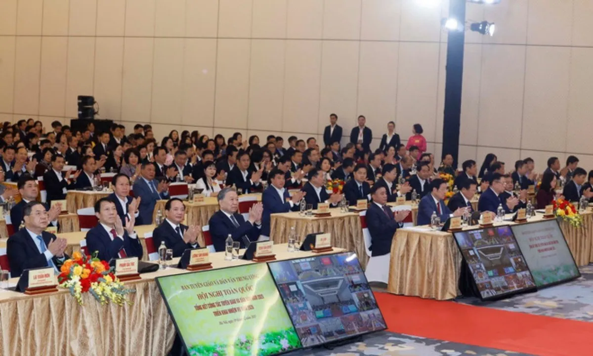 Tổng Bí thư dự Hội nghị toàn quốc tổng kết công tác Tuyên giáo và Dân vận