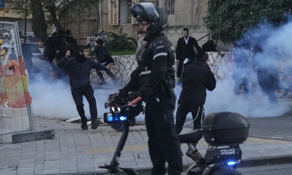 Bạo loạn ở Jerusalem, 13 cảnh sát bị thương khi xử lý vi phạm