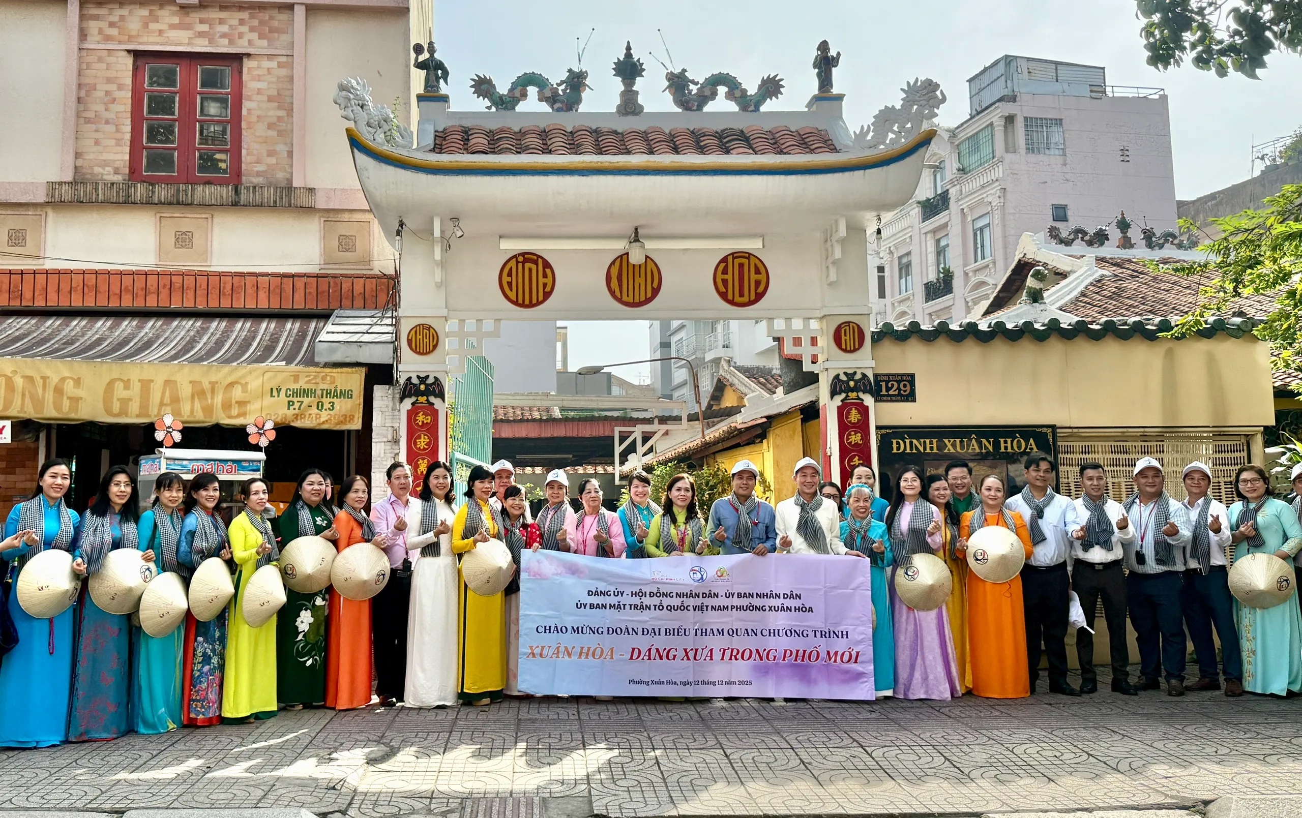 Đình Xuân Hòa được xây dựng từ thế kỷ XIX là nơi lưu giữ bản sắc văn hóa địa phương trong lòng đô thị hiện đại 