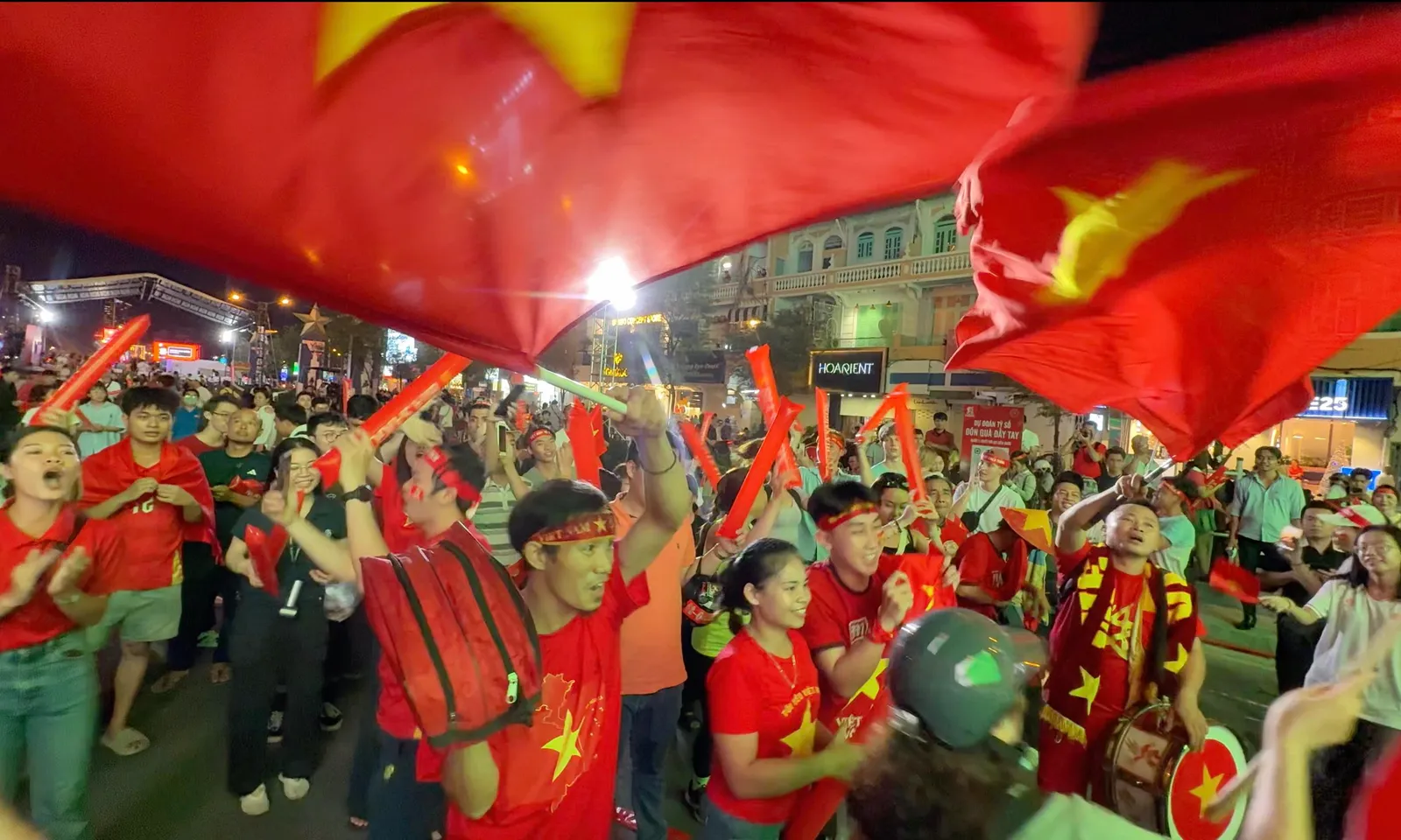 Vỡ òa với tấm HCV ngoạn mục ở SEA Games 33