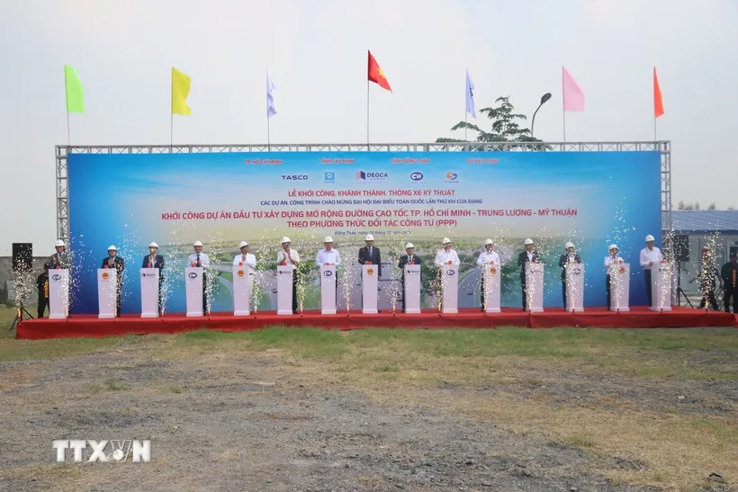 tp-ho-chi-minh-trung-luong-my-thuan-8482083