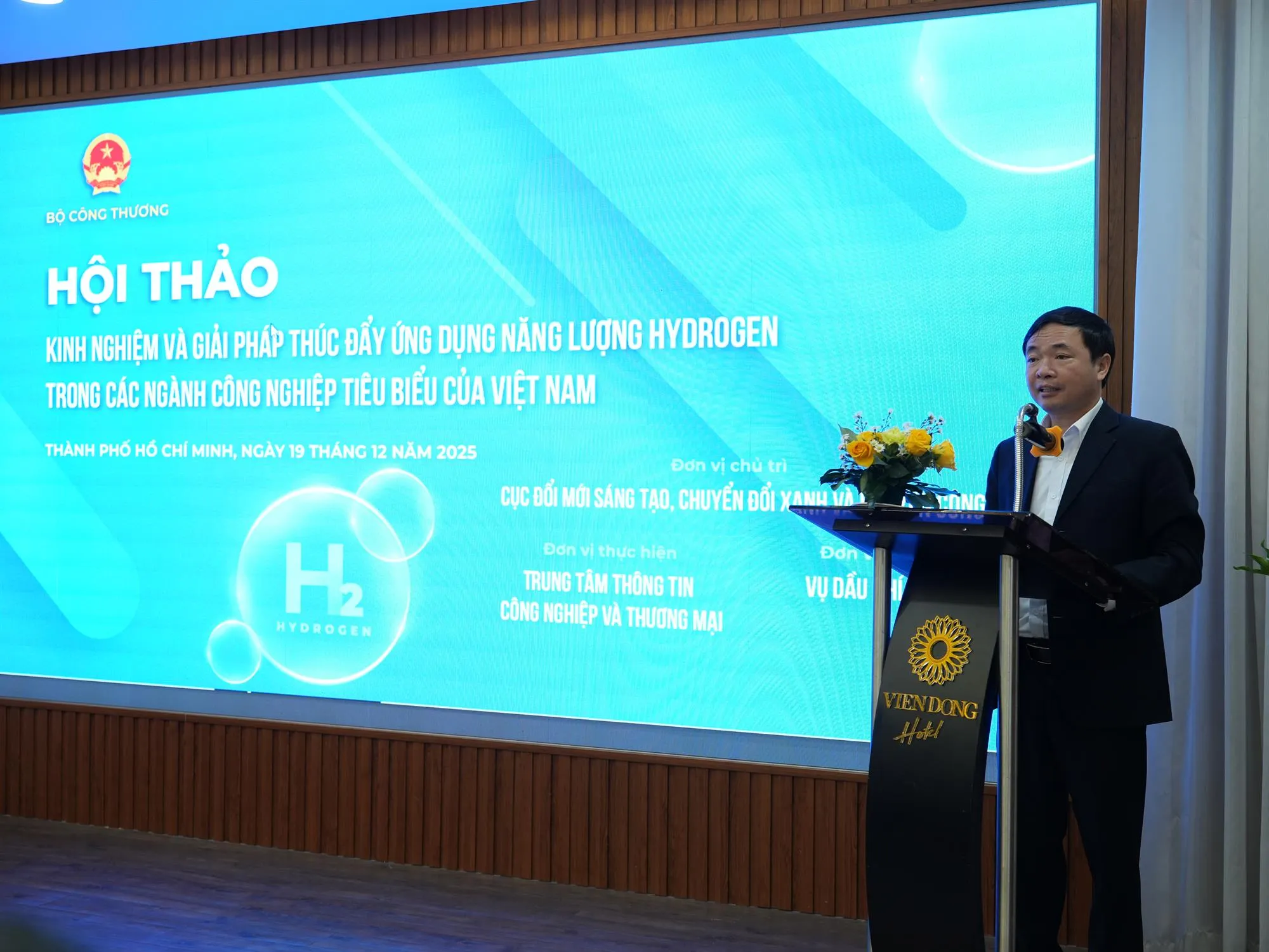 Ông Đặng Hải Anh - Phó Vụ trưởng Vụ Dầu khí và Than