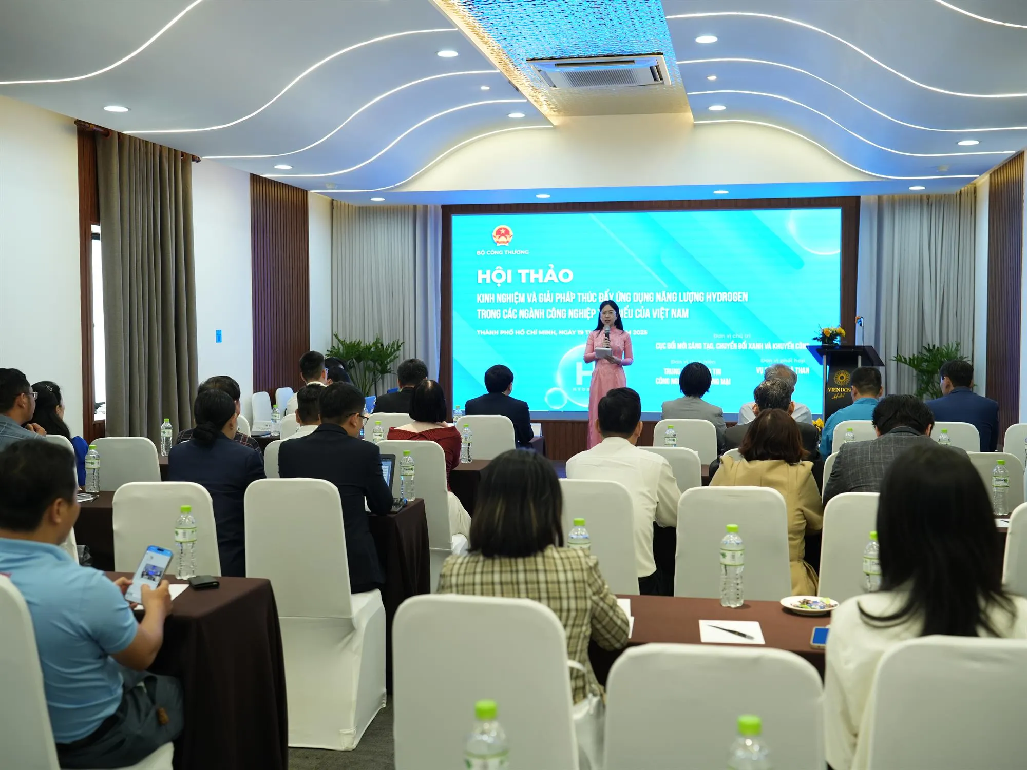 Toàn cảnh Hội thảo