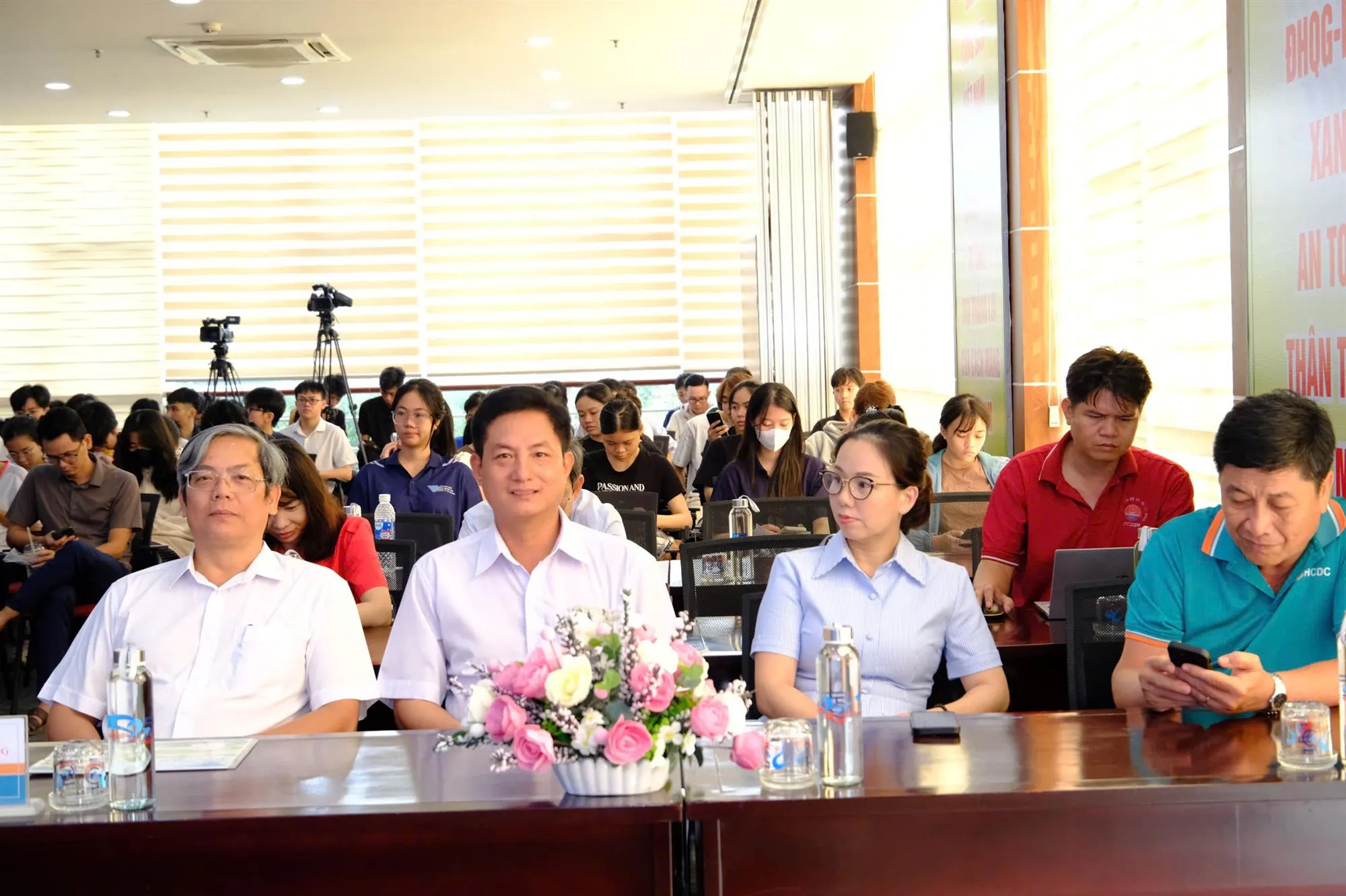 z7346973021704_edba1aaa276008f640e0b3332b8d3377