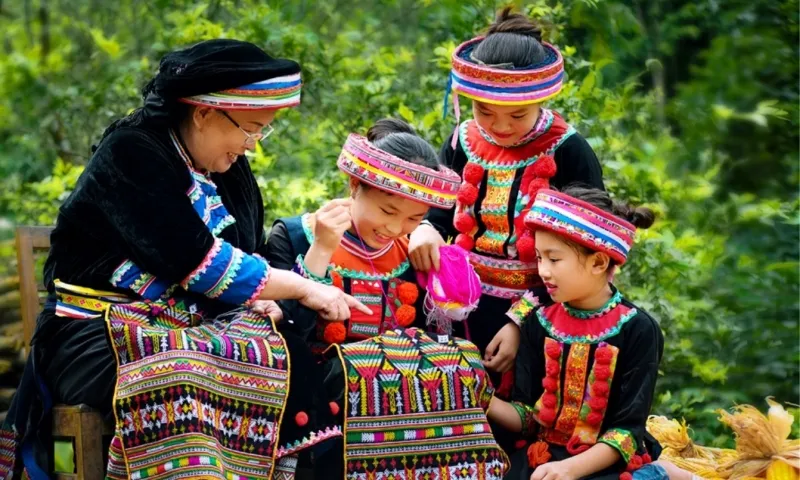 Thực trạng kinh tế xã hội 53 dân tộc thiểu số qua những con số đáng chú ý