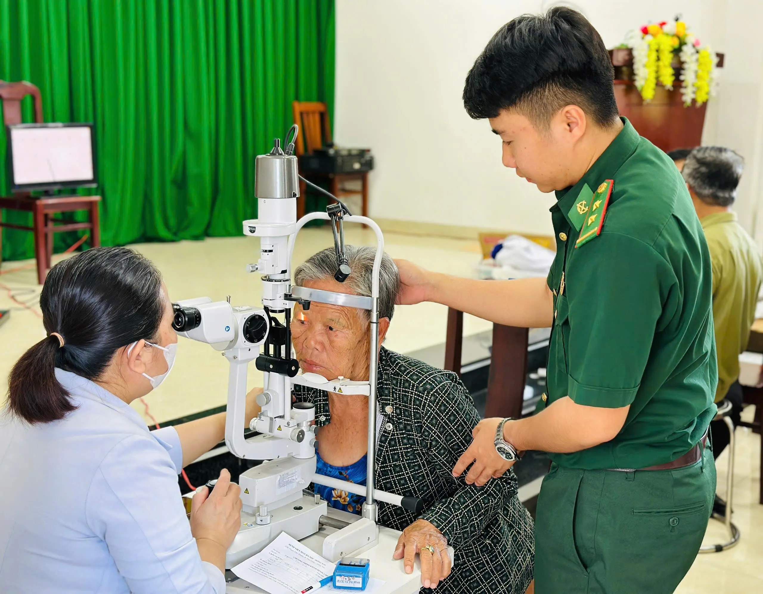 A5, hỗ trợ thăm khám-min