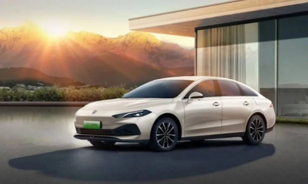 Ô tô Trung Quốc ồ ạt vào Việt Nam, lần đầu vượt xe Thái 