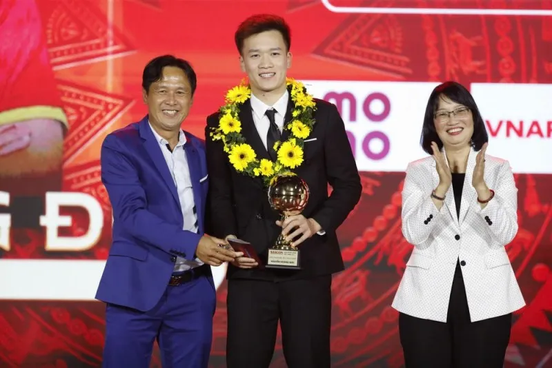 qua-bong-vang-dinh-bac