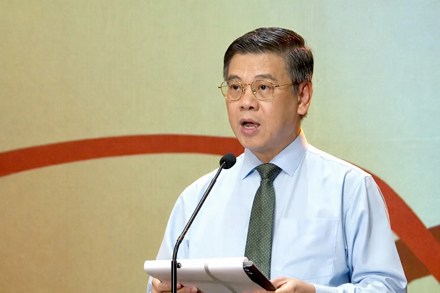 Ông Dũng phát biểu