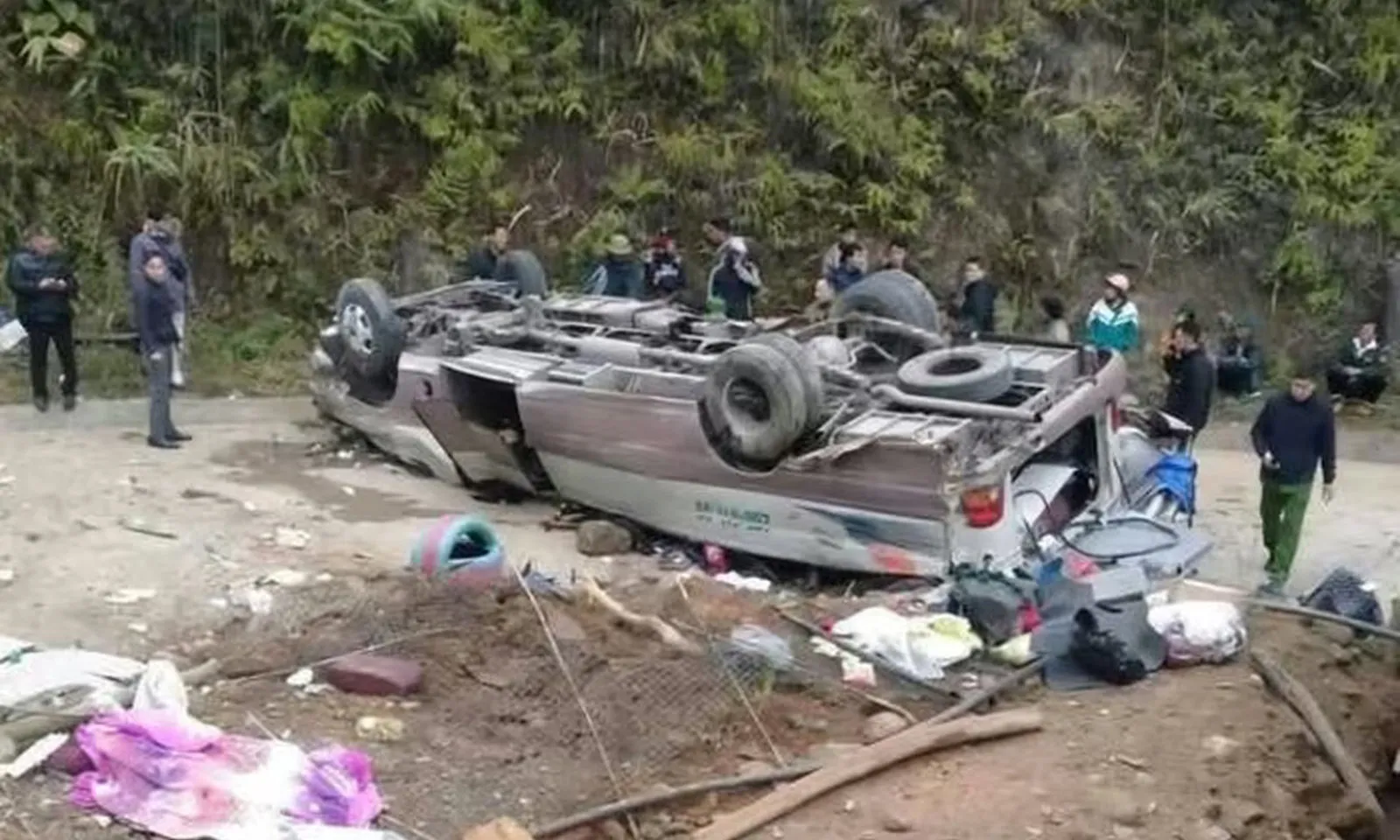 Thủ tướng chỉ đạo khẩn trương khắc phục hậu quả vụ tai nạn giao thông ở Lào Cai 