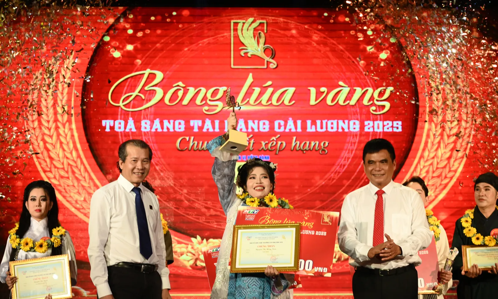 Bông Lúa Vàng 2025: 32 năm trọn tình giữ lửa, bền sức ươm mầm tài năng Cải lương