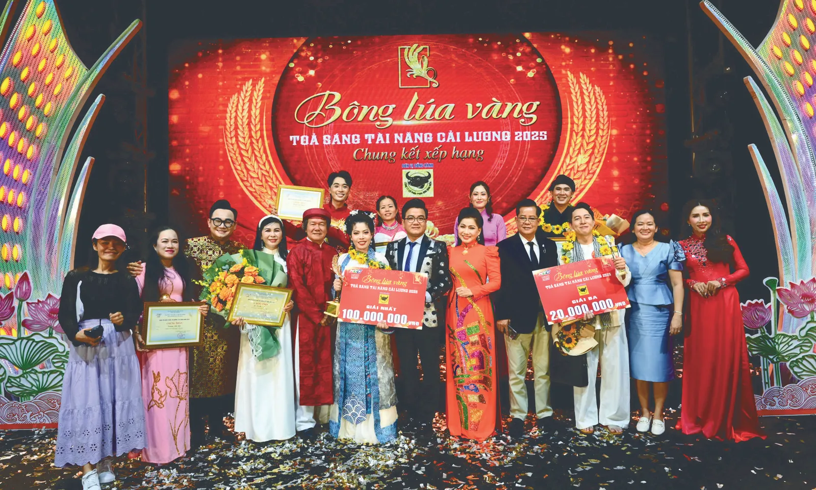 BÌNH ĐIỀN – 32 NĂM BỀN BỈ ĐỒNG HÀNH, TOẢ SÁNG TÀI NĂNG CẢI LƯƠNG VIỆT