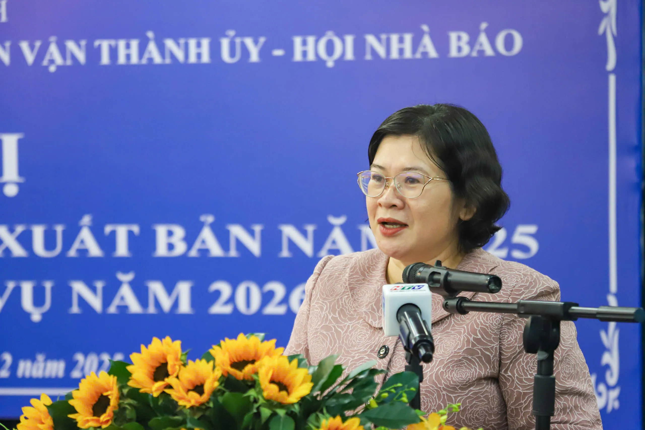 Phó Bí thư Thành ủy TPHCM Văn Thị Bạch Tuyết phát biểu chỉ đạo tại Hội nghị