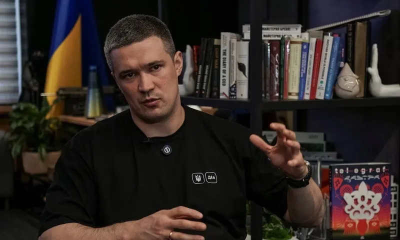  Tổng thống Ukraine Volodymyr Zelensky cải tổ chính trị lớn