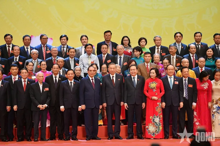 Tổng Bí thư Tô Lâm gặp mặt các Đại biểu Quốc hội qua các thời kỳ