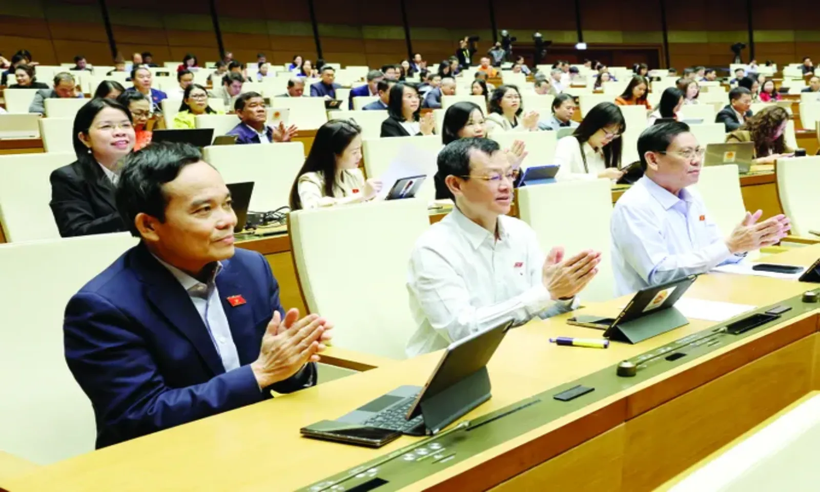 80 năm Tổng tuyển cử đầu tiên Pháp luật đi trước, mở đường – Hính 2