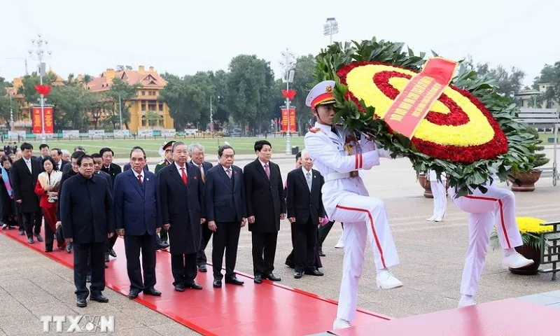 Lãnh đạo Đảng, Nhà nước vào Lăng viếng Chủ tịch Hồ Chí Minh
